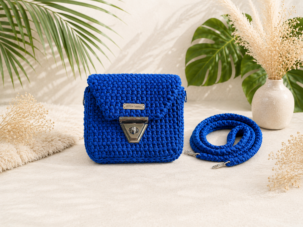 Azure Élégance sac bleu royal vue de face
