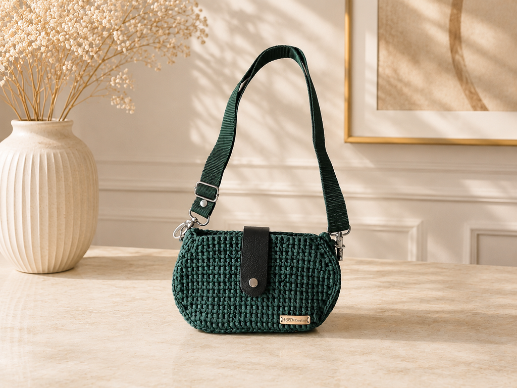 Émeraude Élégance sac banane vert vue de face