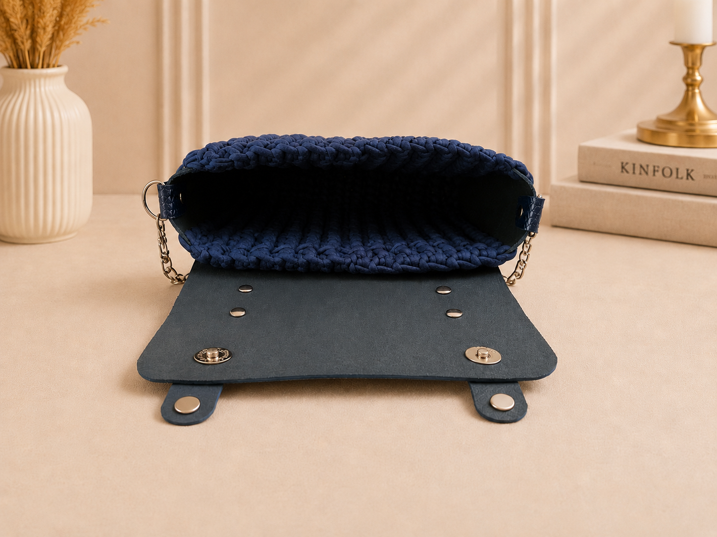Stella sac bandoulière bleu velvet détail crochet